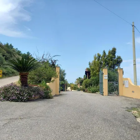 Beautiful Family-apartment In With Seasight Garden بارغيليا
