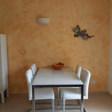 Beautiful Family-apartment In With Seasight Garden *
