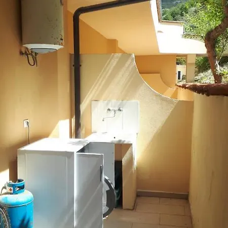 Beautiful Family-apartment In With Seasight Garden Lejlighed Parghelia