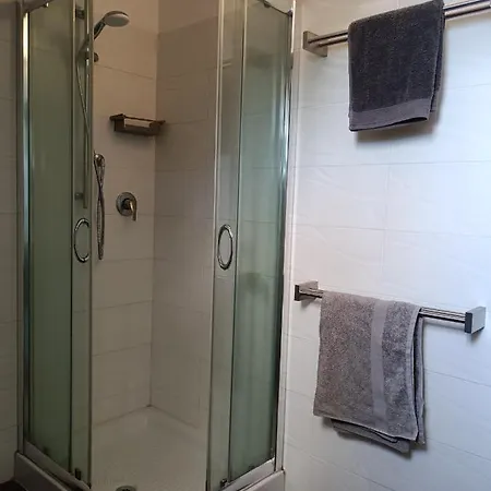Beautiful Family-apartment In With Seasight Garden Lejlighed Parghelia