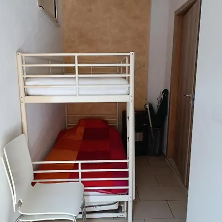 Beautiful Family-apartment In With Seasight Garden Parghelia